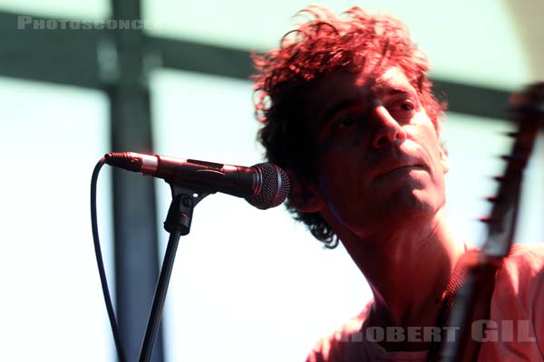SUUNS - 2014-10-01 - PARIS - Gaite Lyrique - 